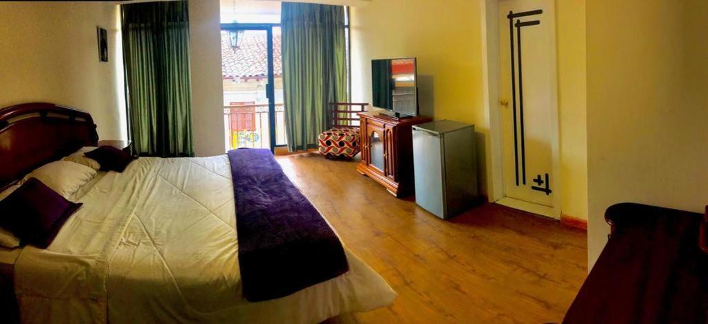 Hotel Spa Santa Ana Cuenca Luaran gambar